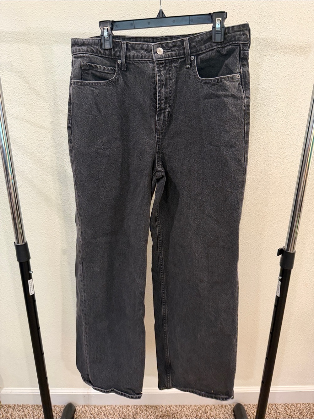 Old Navy Charcoal Gray Relaxed Straight Jeans